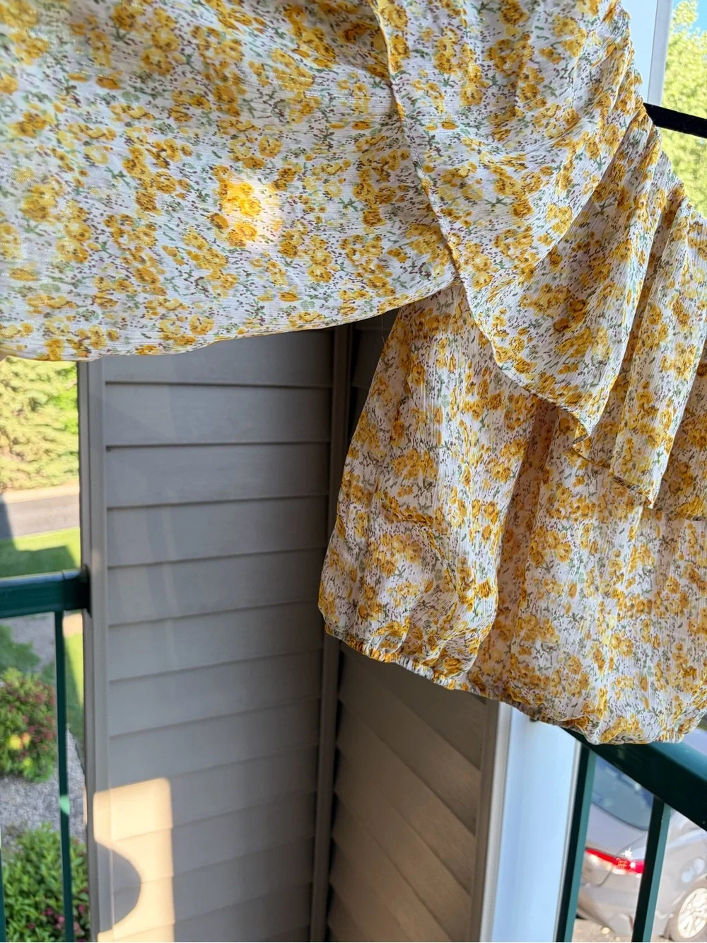 🆕🌻 ASTR The Label Yellow Floral Off Shoulder Crop Top XS Boho Cottagecore Blouse